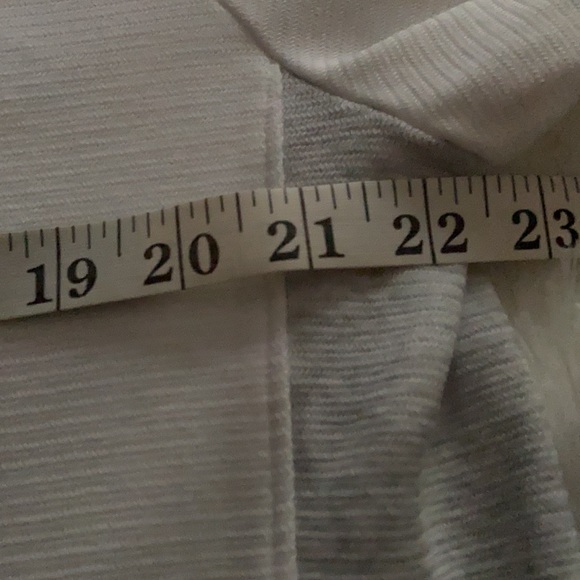 Calvin Klein top - Picture 8 of 11